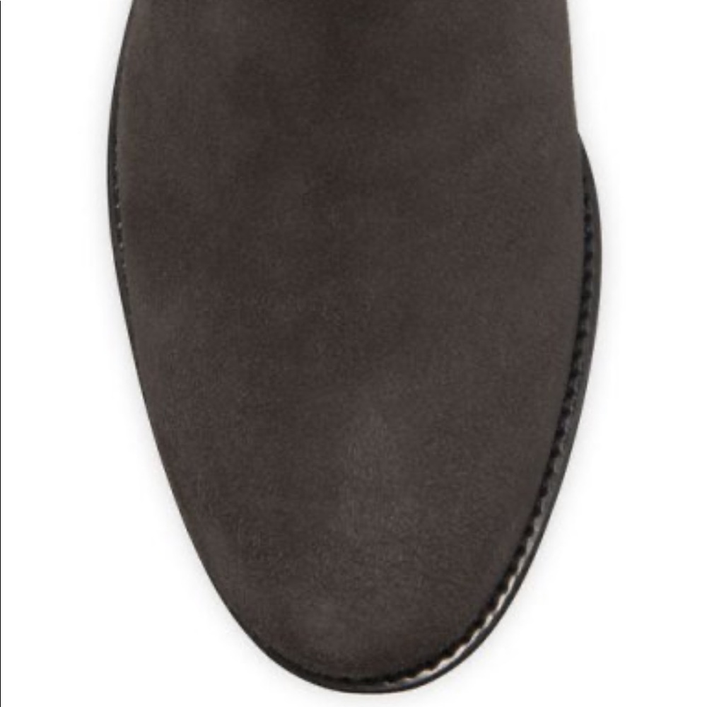 Stuart Weitzman - Picture 4 of 4